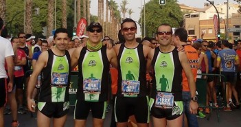 Imagen de los atletas que compitieron en la Maratón de Murcia