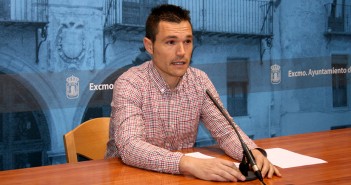 El concejal de Deportes, Pedro Romero, en la intervención / J. Ramón Martínez