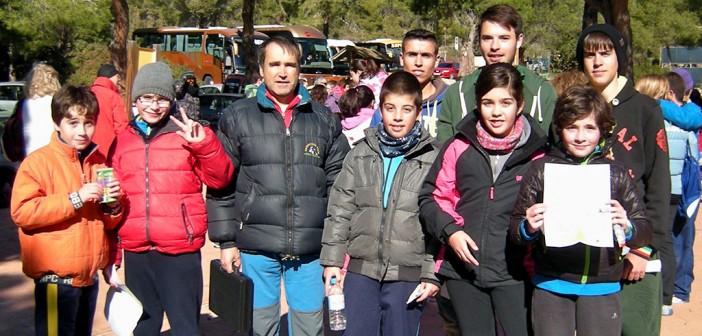 Foto de familia de los yeclanos que participarán en la final del sábado
