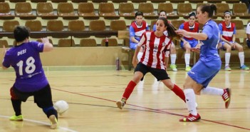 Momento del partido entre el Sénior y las almerienses / P. Aguilera