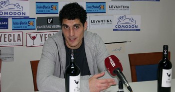 El central azulgrana habló tras la victoria ante el líder / Á. Ayala