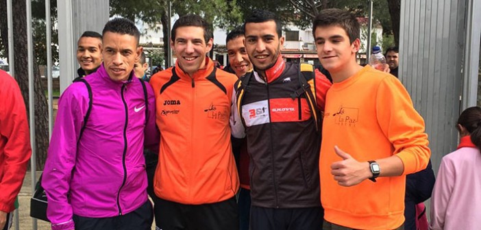 Martínez y Ortuño, junto a otros atletas / C&O Sports