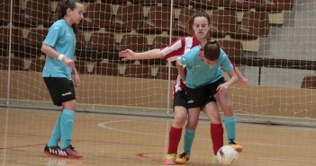 Momento del duelo de las Cadetes ante Alcantarilla / P. Aguilera