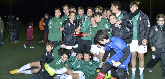 El Albacete celebra el título en el Torneo / I. Azorín