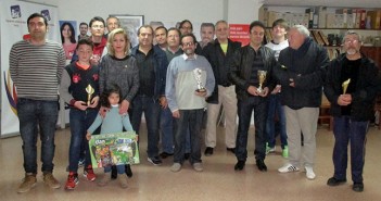 Foto de 'familia' con los participantes en la entrega de premios / IU