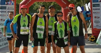 Un grupo de fondistas en Alcalá del Júcar