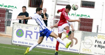 Kiki, de blanco, en su etapa como azulgrana / Archivo