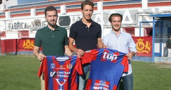 Rafa, Javi y Elías, en su presentación ayer en La Constitución / J. Ramón Martínez