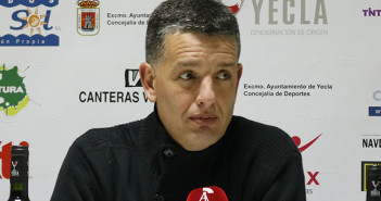 Entrenador Yeclano Deportivo Sandroni Futbol