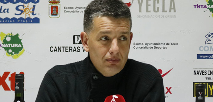 Entrenador Yeclano Deportivo Sandroni Futbol