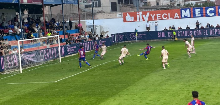 Yeclano Deportivo - Linares Deportivo
