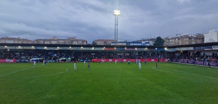 El Yeclano y el UCAM se reparten los puntos en un derbi frenético